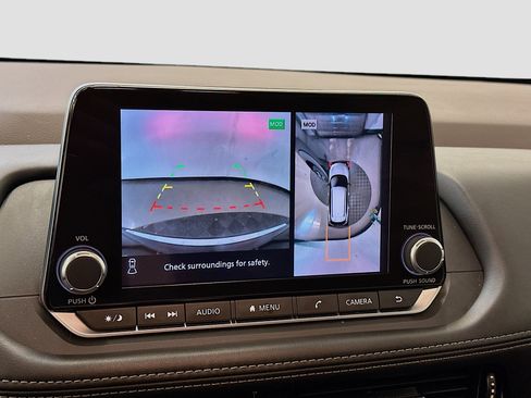 Used 2023 Nissan Rogue SL AWD/4WD image 22