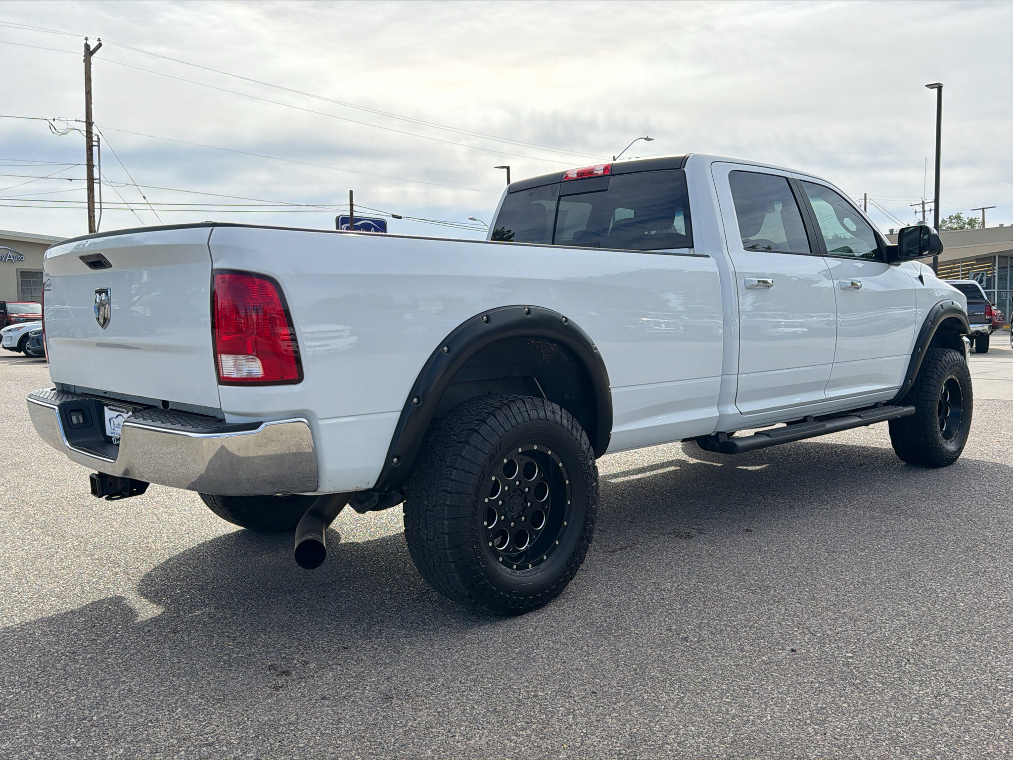 Used 2018 RAM 3500 SLT AWD/4WD image 7