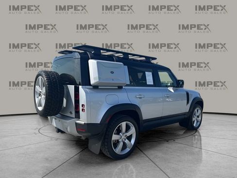 Used 2020 Land Rover Defender 110 image 5
