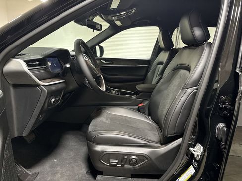 New 2026 Jeep Grand Cherokee L 4WD image 20