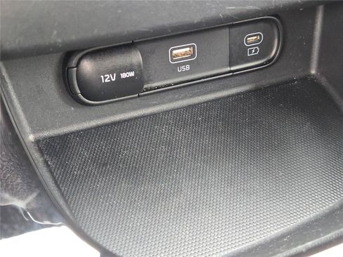 Used 2025 Kia Seltos S FWD image 35