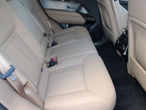 Used 2024 Land Rover Range Rover Sport SE image 30