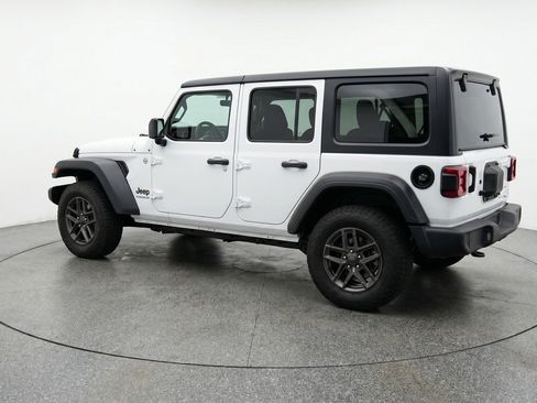 Used 2025 Jeep Wrangler Unlimited Sport AWD/4WD image 6