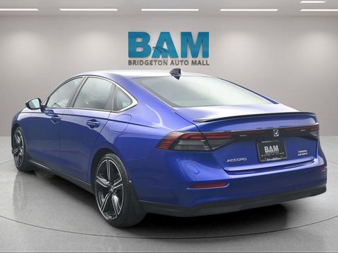 Used 2023 Honda Accord Sport image 5