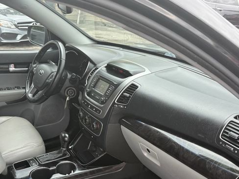 Used 2014 Kia Sorento EX AWD/4WD image 11