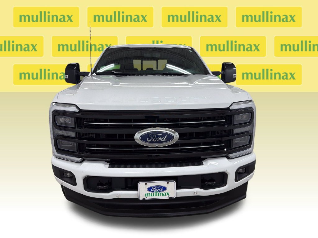Certified 2025 Ford F350 Platinum AWD/4WD image 17