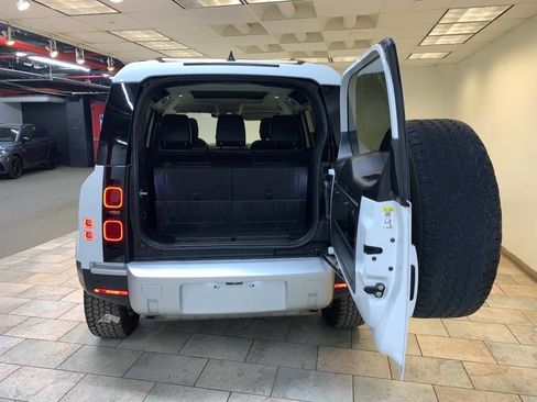 Used 2020 Land Rover Defender 110 S AWD/4WD image 8