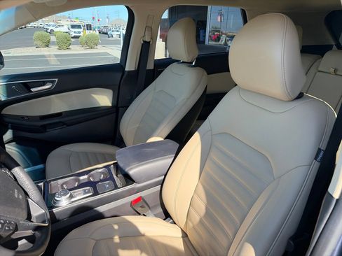 Used 2019 Ford Edge SEL w/ Equipment Group 201A FWD image 12