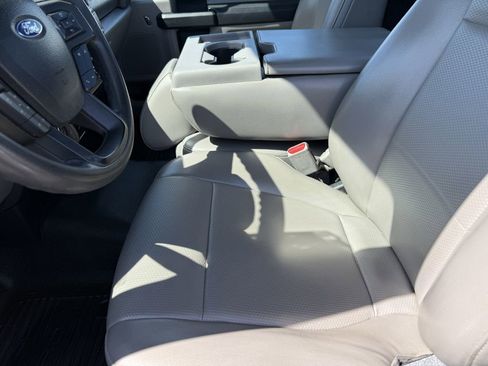 Used 2017 Ford F250 XL w/ Power Equipment Group RWD image 18