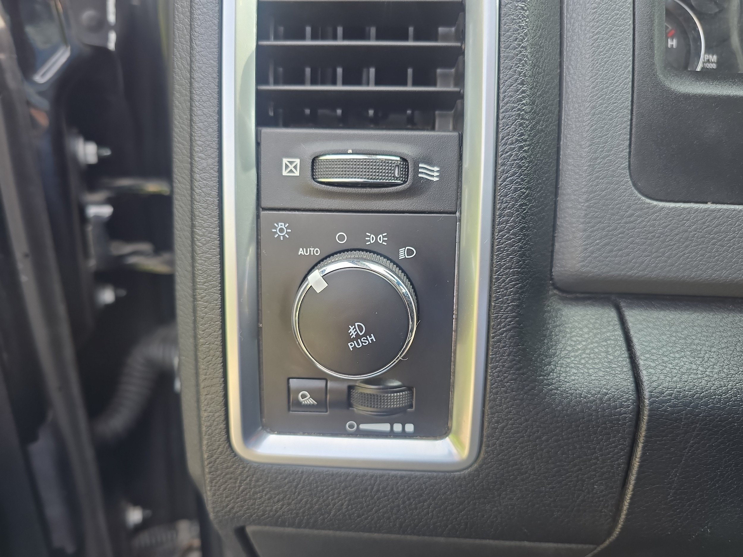 Used 2017 RAM 1500 Big Horn AWD/4WD image 15