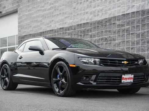 Used 2015 Chevrolet Camaro SS image 2