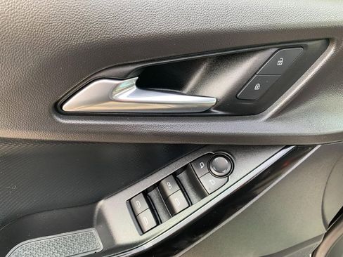 Used 2025 Chevrolet Equinox LT image 18