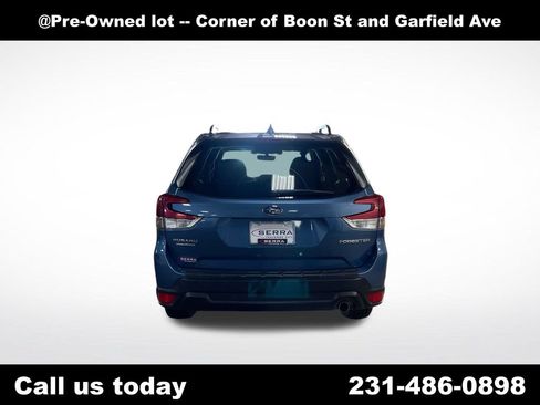 Used 2019 Subaru Forester Limited AWD/4WD image 4
