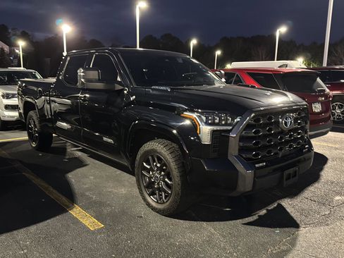 Used 2022 Toyota Tundra Platinum image 5