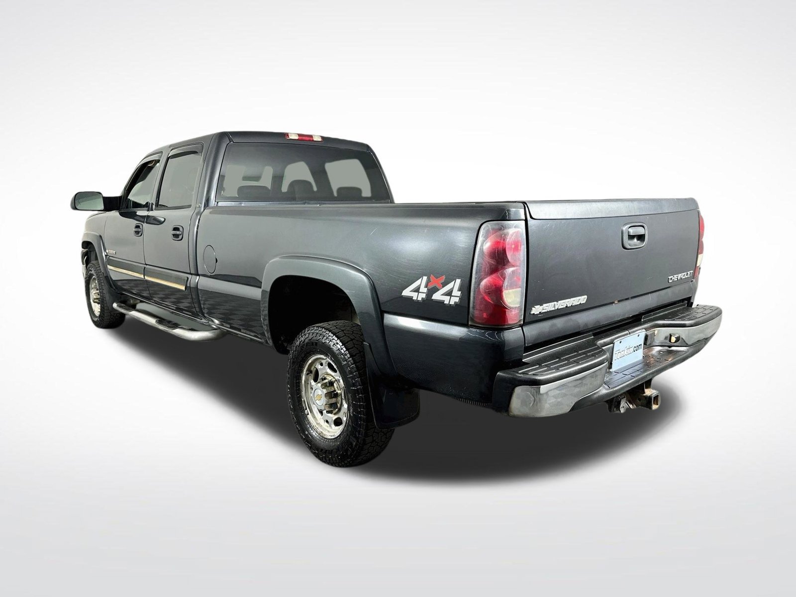 Used 2004 Chevrolet Silverado 2500 LT w/ Skid Plate Package AWD/4WD image 6