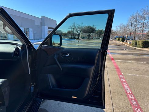 Used 2018 Nissan Armada SL w/ Premium Package image 16