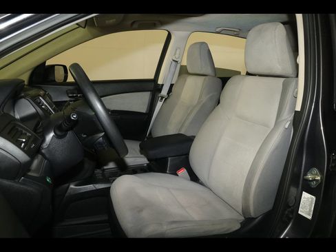 Used 2016 Honda CR-V EX image 2