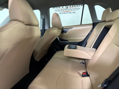 Used 2024 Toyota RAV4 LE FWD image 22