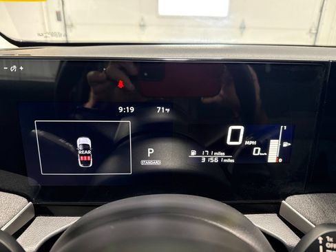 Used 2025 Nissan Kicks SV AWD/4WD image 22
