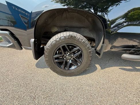 Used 2020 Chevrolet Silverado 1500 Custom Trail Boss w/ Custom Convenience Package AWD/4WD image 34