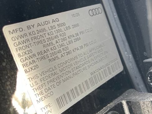 Used 2025 Audi Q5 Premium Plus w/ Premium Plus AWD/4WD image 9