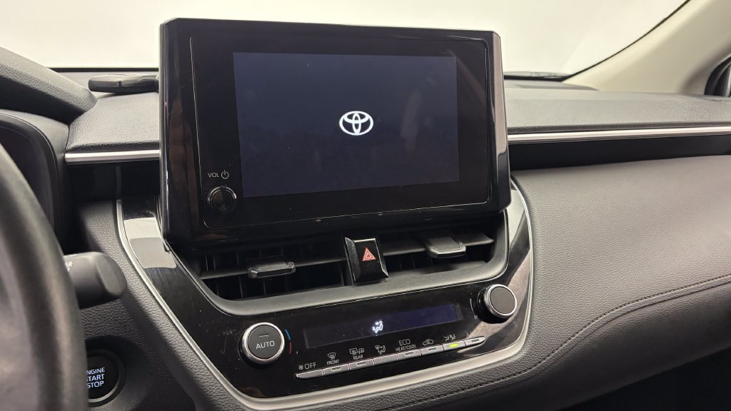 Certified 2026 Toyota Corolla Cross LE FWD image 21