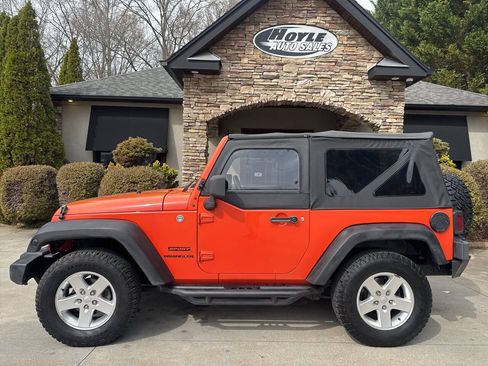 Used 2015 Jeep Wrangler Sport AWD/4WD image 1