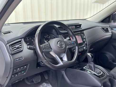 Used 2018 Nissan Rogue SL w/ Premium Package AWD/4WD image 13