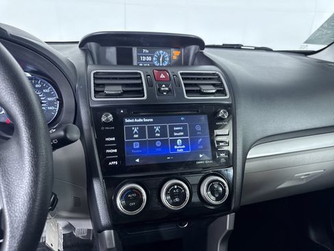 Used 2018 Subaru Forester 2.5i Premium AWD/4WD image 23