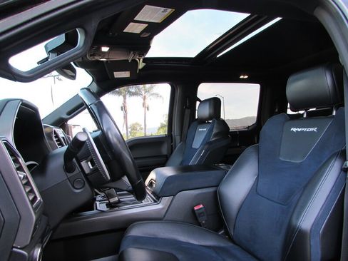 Used 2019 Ford F150 Raptor w/ Equipment Group 802A Luxury image 8