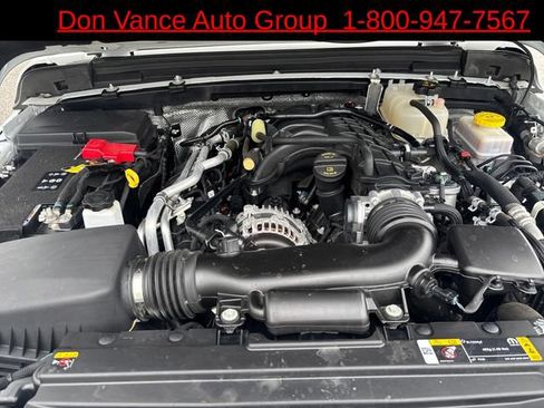 Used 2024 Jeep Wrangler Unlimited Rubicon AWD/4WD image 21