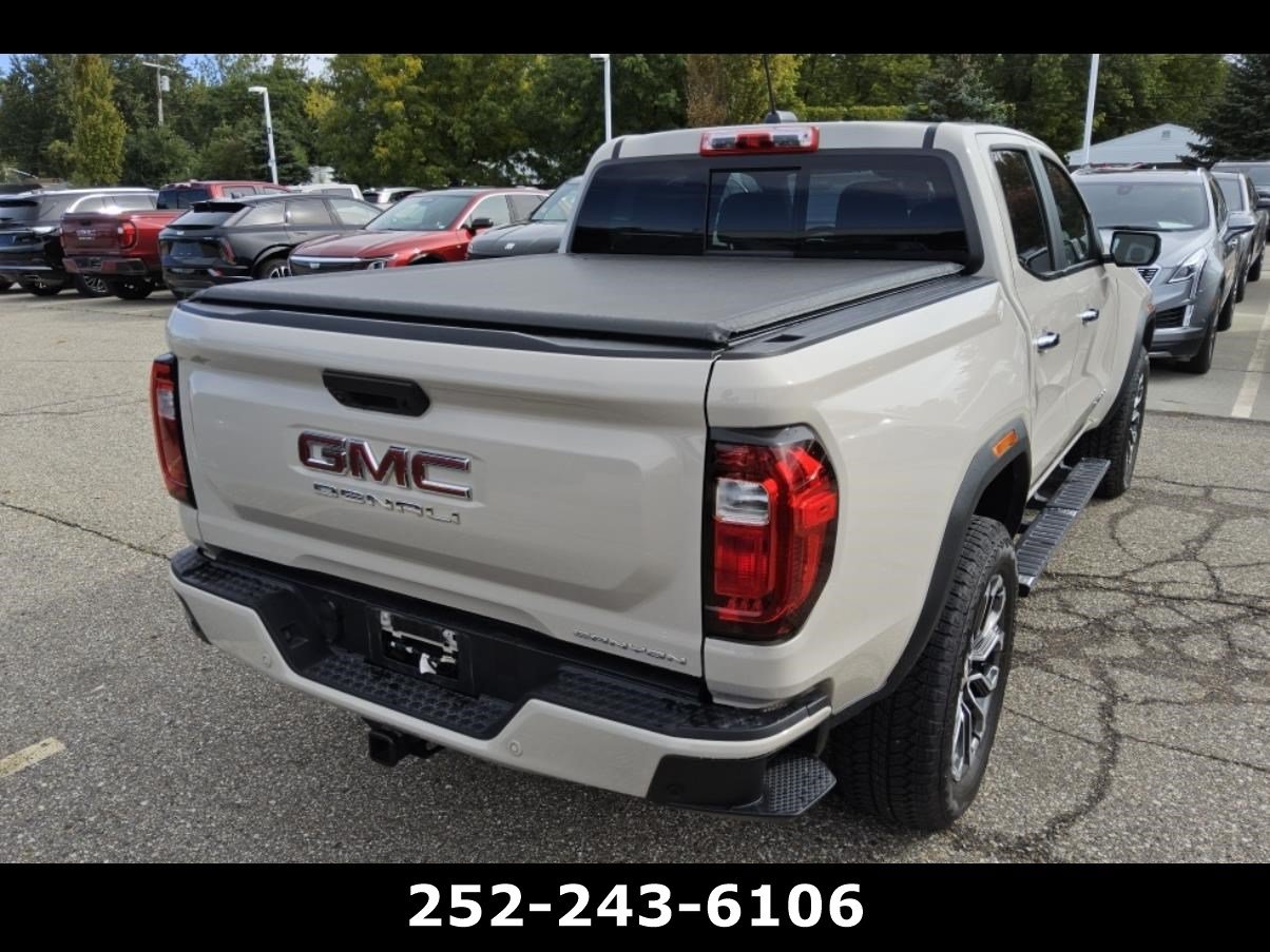 Used 2026 GMC Canyon Denali AWD/4WD image 5