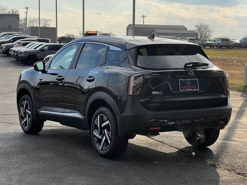 New 2026 Nissan Kicks SV image 6