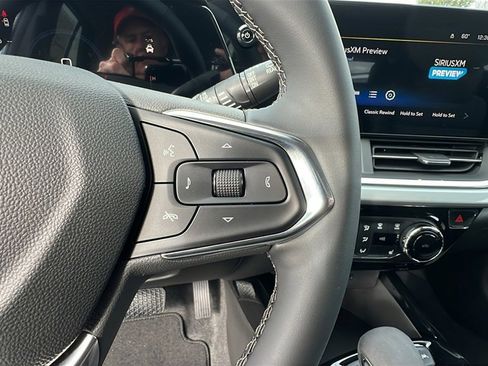 New 2026 Chevrolet Trax LT w/ LT Convenience Package image 20