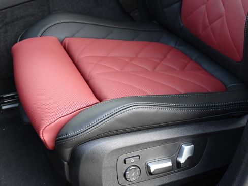 New 2026 BMW X6 xDrive40i w/ Premium Package image 26