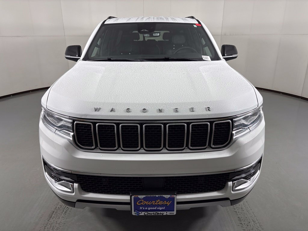 Used 2024 Jeep Wagoneer L Series II RWD image 3