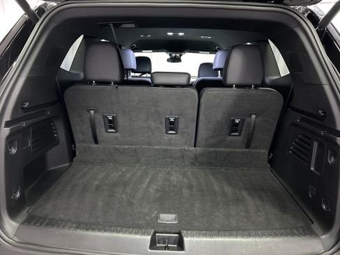 Used 2025 Buick Enclave Sport Touring image 25