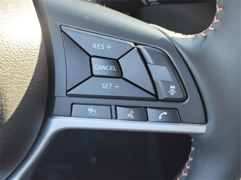 Used 2025 Nissan Sentra SR image 16