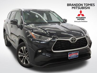 Used 2022 Toyota Highlander XLE