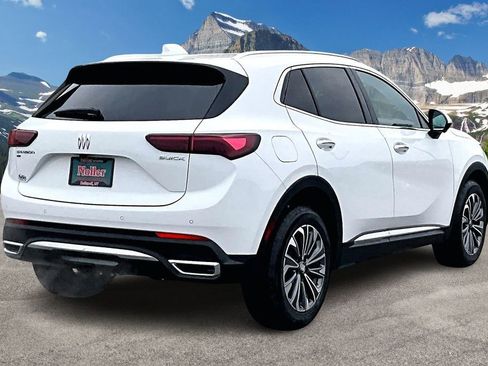 Used 2024 Buick Envision Preferred image 2
