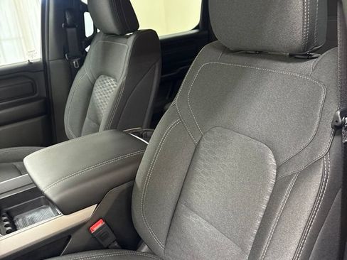 New 2026 RAM 1500 Express AWD/4WD image 16