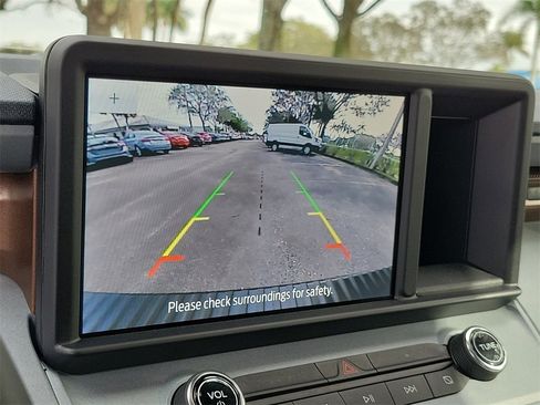 Used 2023 Ford Maverick Lariat w/ Lariat Luxury Package image 30