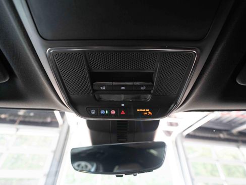 Used 2024 Chevrolet Traverse RS AWD/4WD image 18