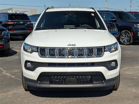 New 2026 Jeep Compass Latitude image 3