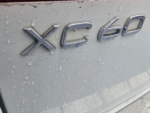 Used 2021 Volvo XC60 T5 Inscription w/ Advanced Package FWD image 9