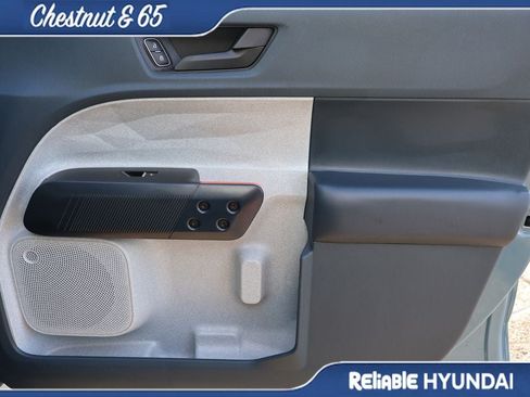 Used 2023 Ford Maverick XLT FWD image 8