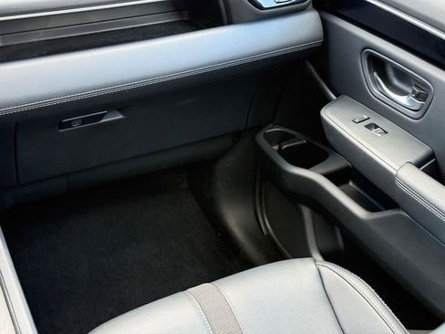 Used 2024 Honda Pilot Touring image 17