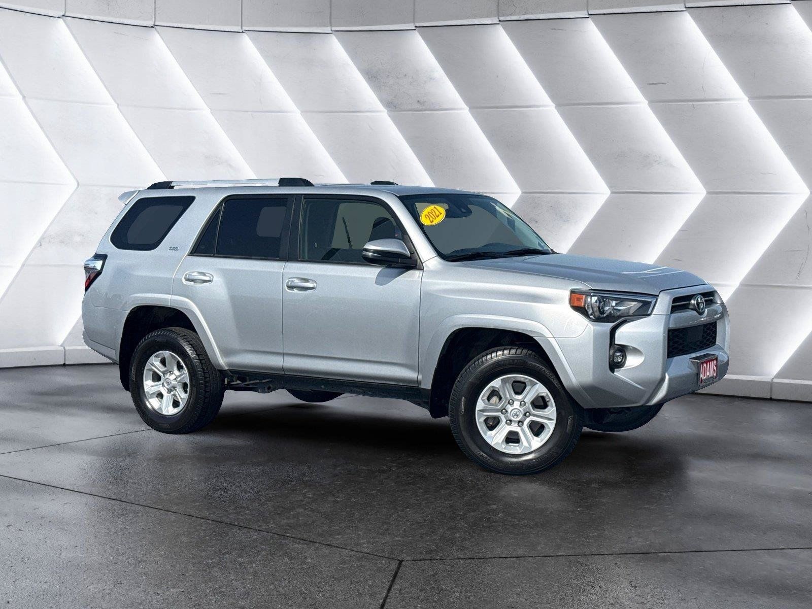 Used 2021 Toyota 4Runner SR5 Premium w/ Moonroof Package AWD/4WD image 1