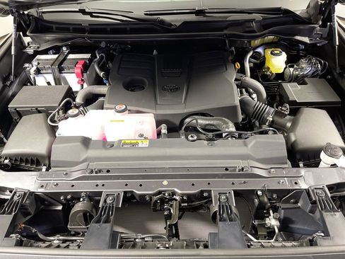 New 2026 Toyota Tundra SR5 image 9