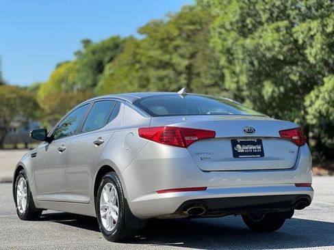 Used 2013 Kia Optima LX w/ Convenience Pkg FWD image 7